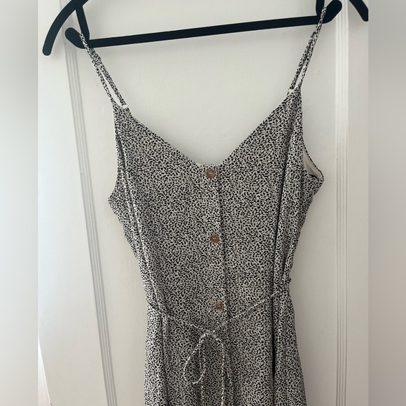 Black and cream patterned midi dress - Picture 2 of 5